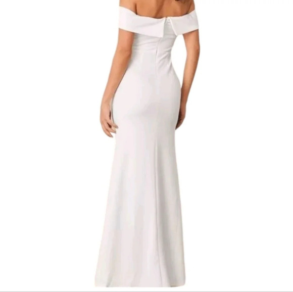 Lulu's Song of Love Floor Length Off Shoulder White Gown Size Small - Picture 2 of 10